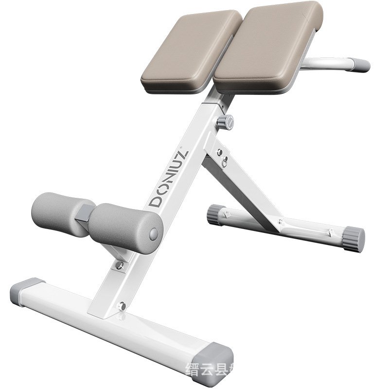 Front view of LMY-001 Roman Chair made of premium carbon steel for commercial gym use.