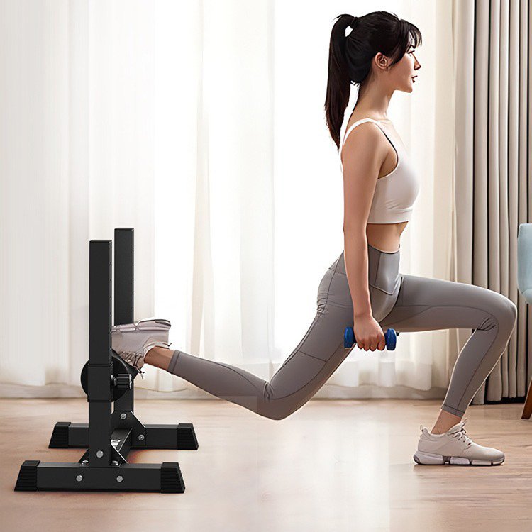 Q2 Squat Machine Single Leg Squat Training Application Q2 Squat Machine used for single leg squat strength training